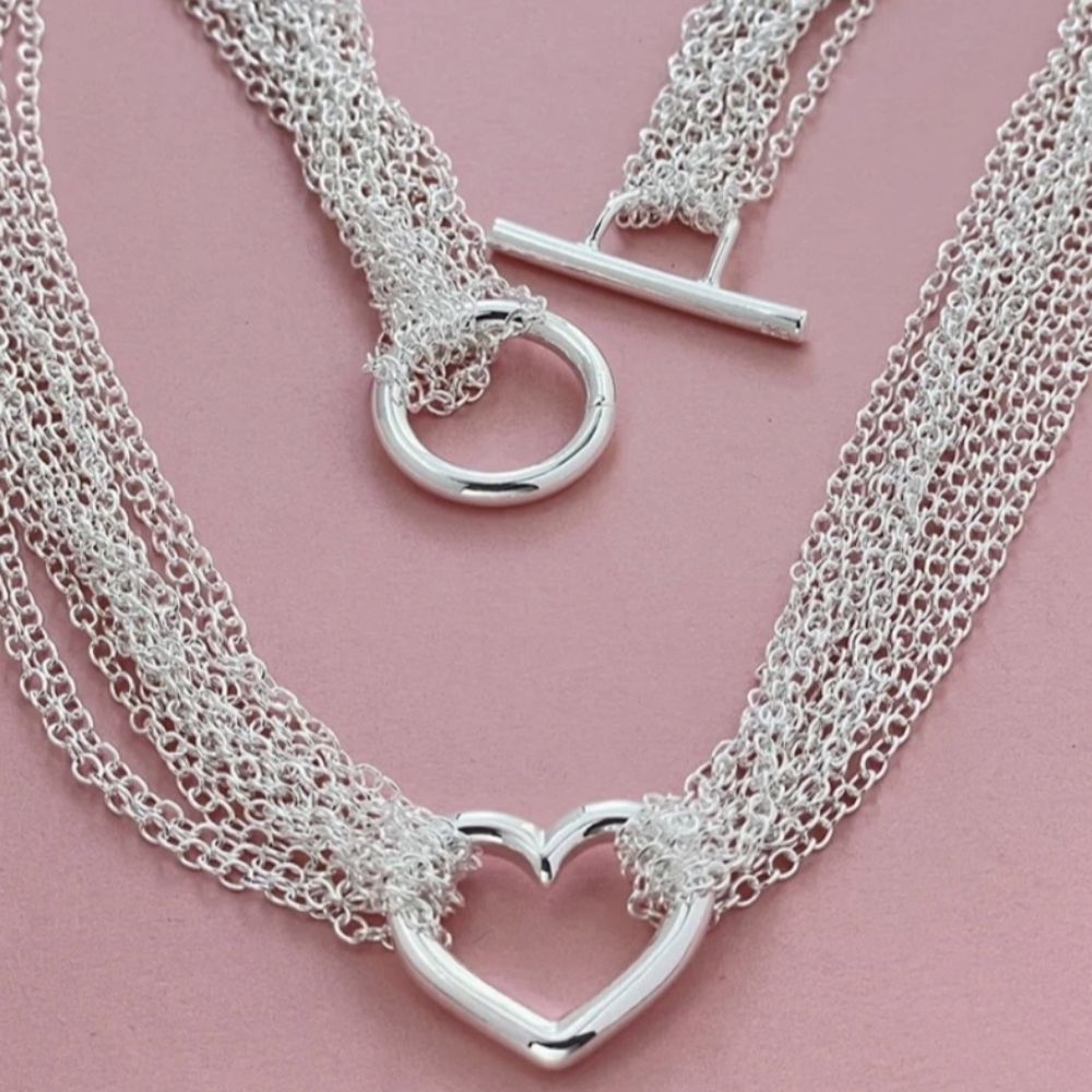 Gorgeous distinctive Heart Necklace - Picture 12 of 13